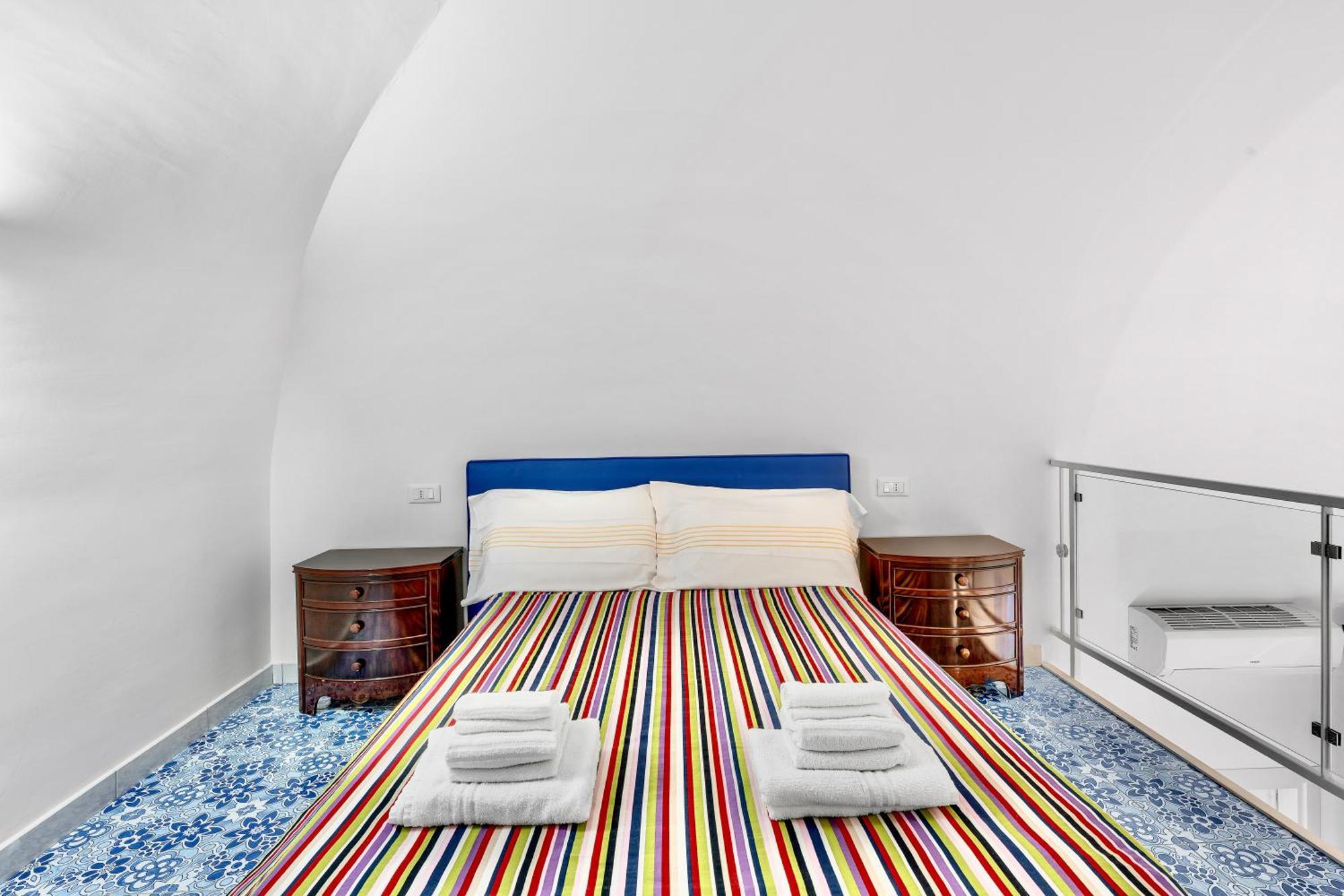 Luxe Minimal Duplex, Amalfi Coast - Airhome Vico Equense Exterior foto